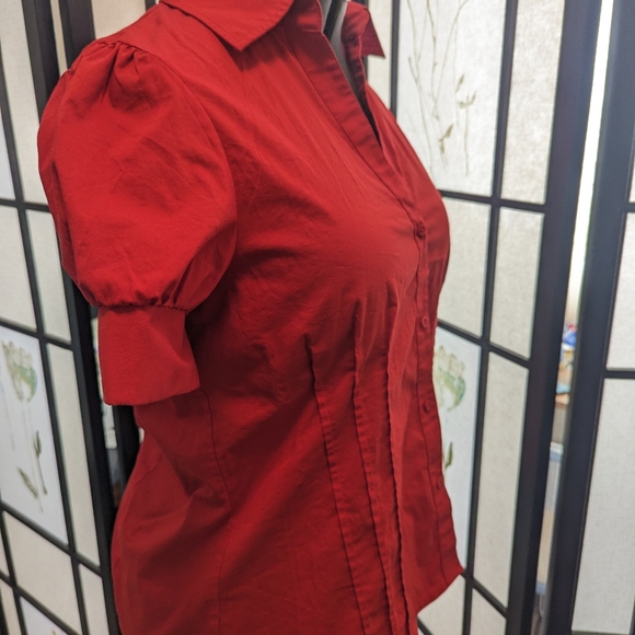 Woman's blouse - Picture 2 of 4